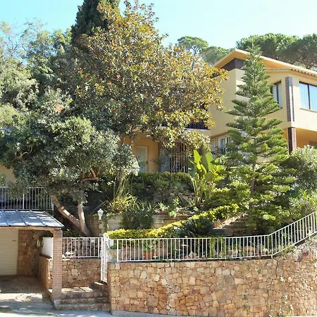 Martina Villa Tossa de Mar
